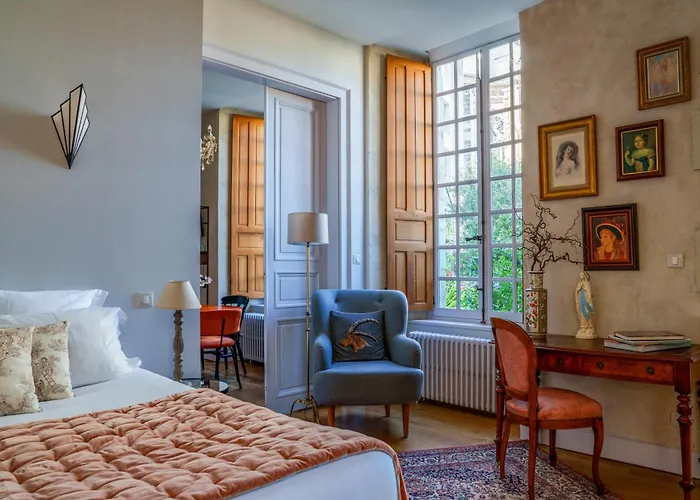 Appartement Raffine Vue Cathedrale, Jardin, Wifi