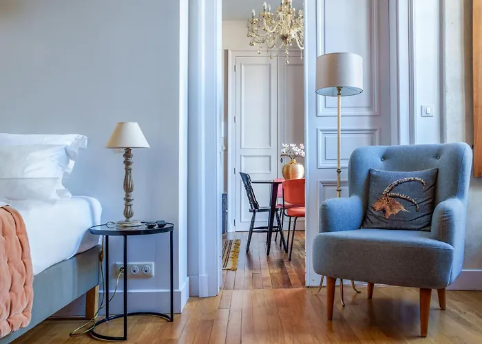 Appartement Raffine Vue Cathedrale, Jardin, Wifi