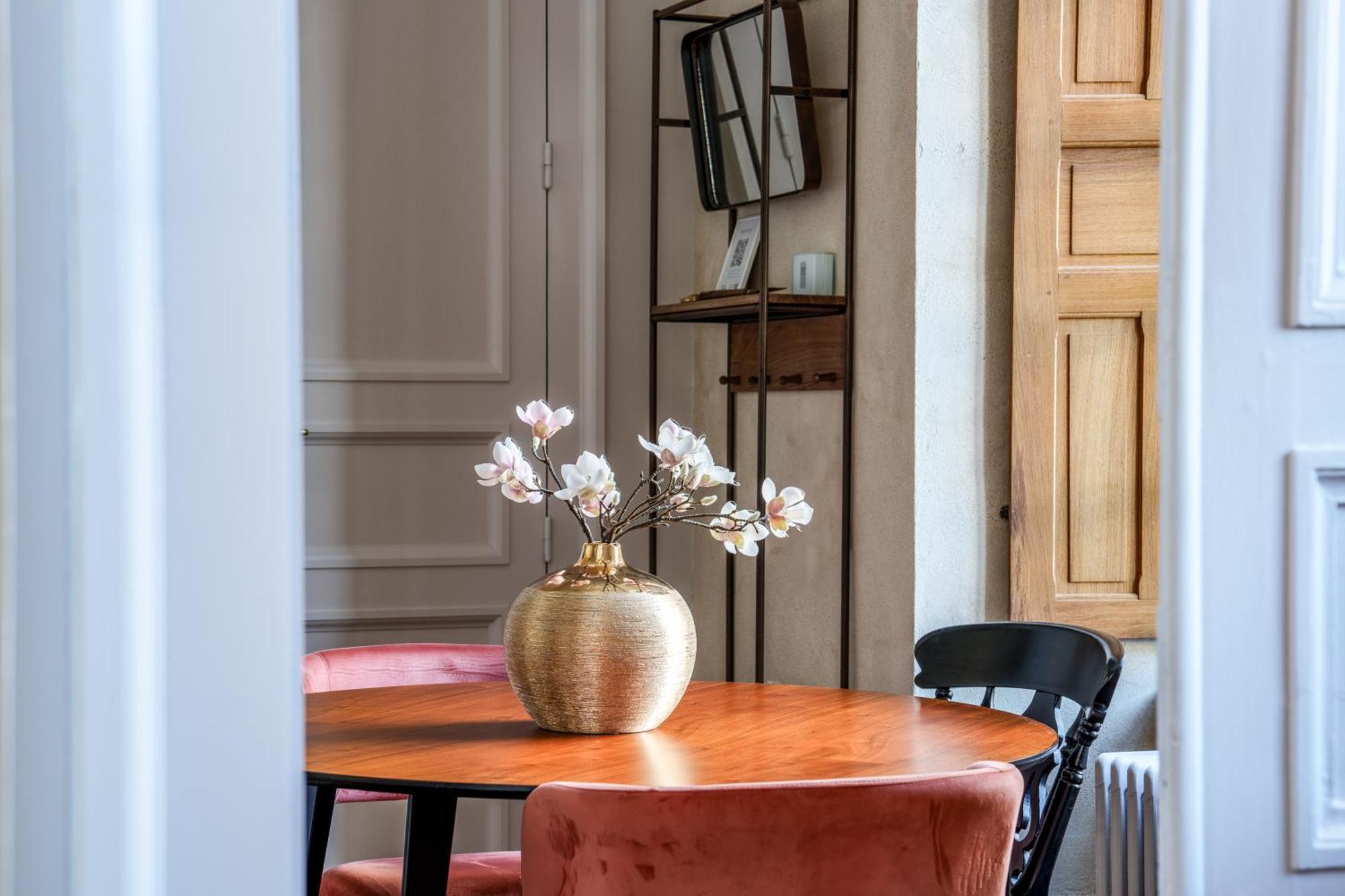 Raffine Vue Cathedrale, Jardin, Wifi Tours